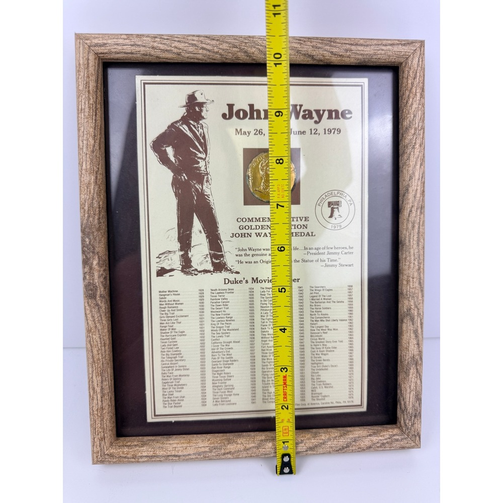 Vintage 1979 John Wayne Commemorative Golden Edition Medal Framed - Picture 7 of 7